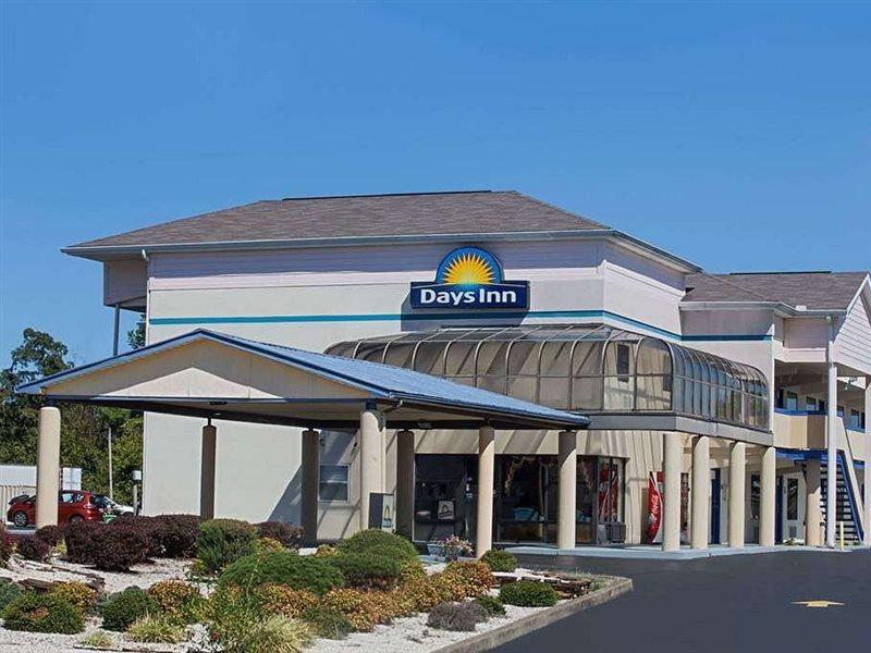 Days Inn By Wyndham Greeneville Экстерьер фото